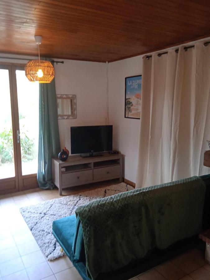 Holiday home Maison Au Dessus Du De Biscarrosse